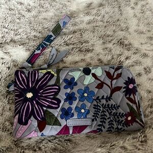 Vera Bradley phone / card holder wristlet